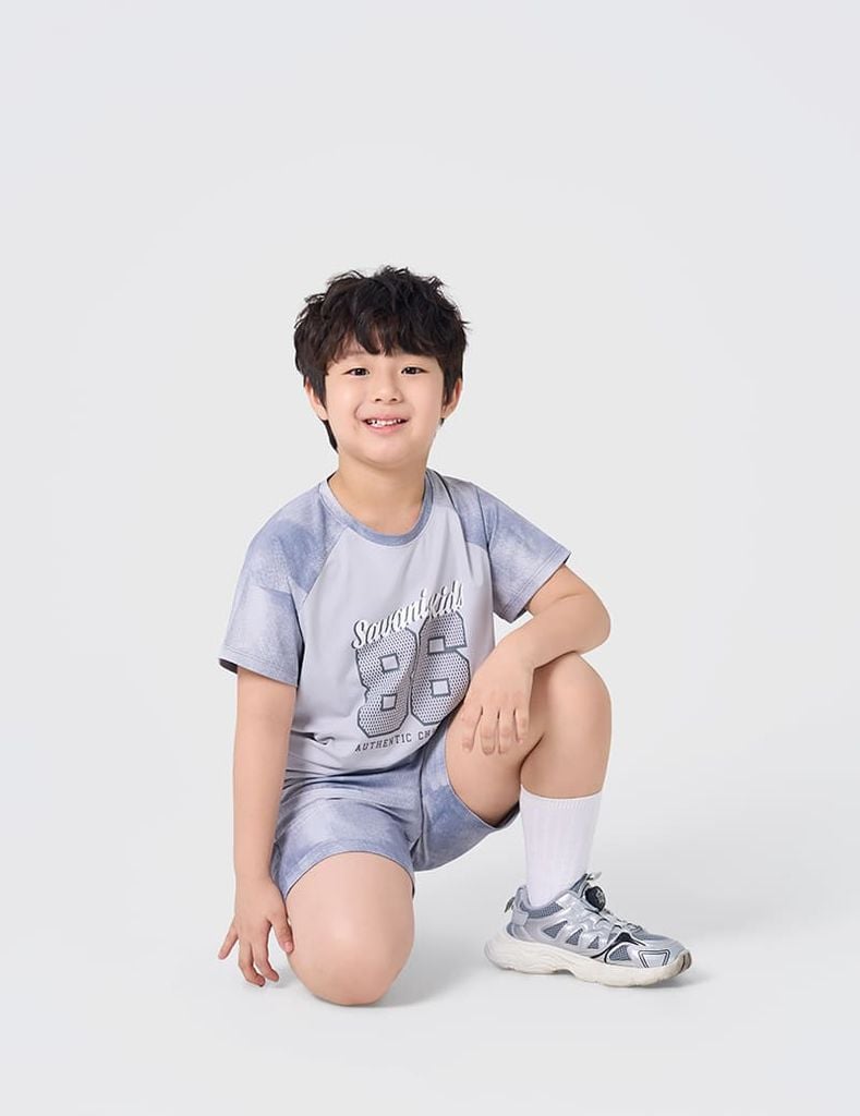 Bộ đồ hè trẻ em hình in trước ngực