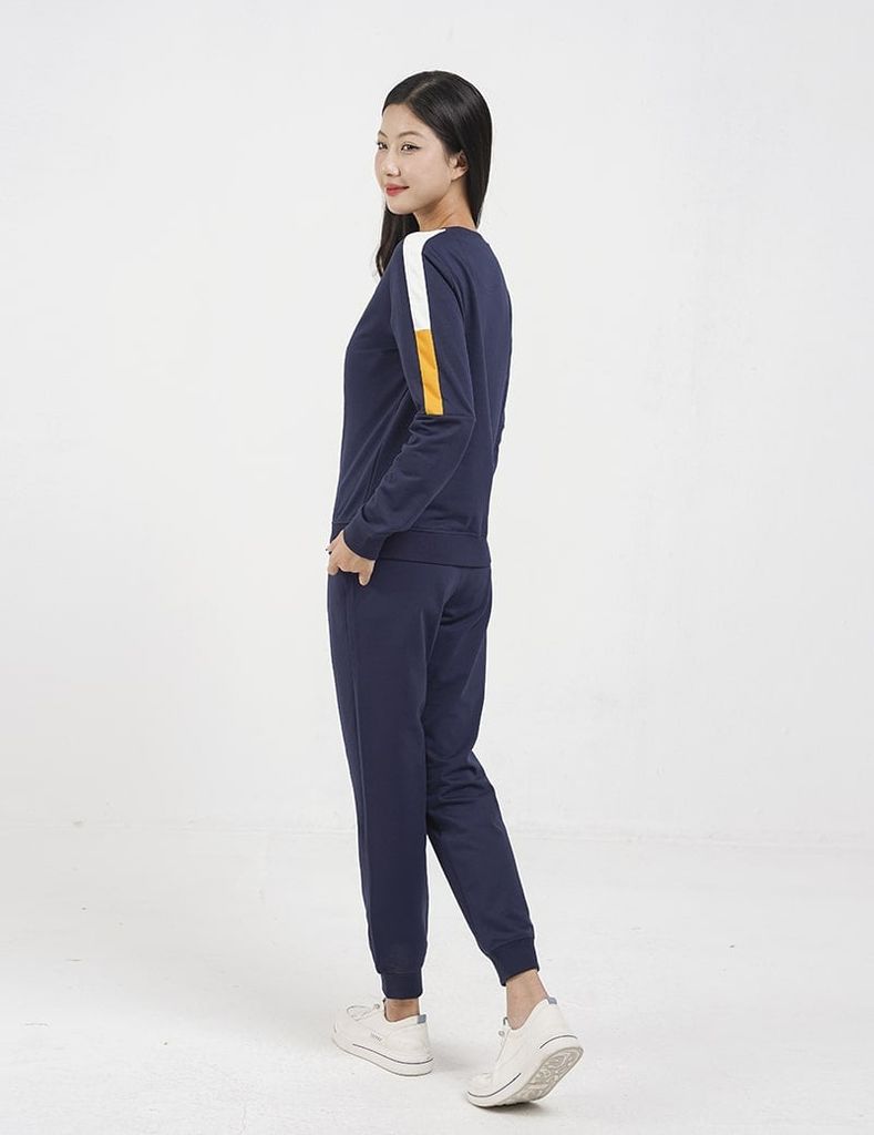 Bộ nỉ cổ tròn nữ WBD001W3