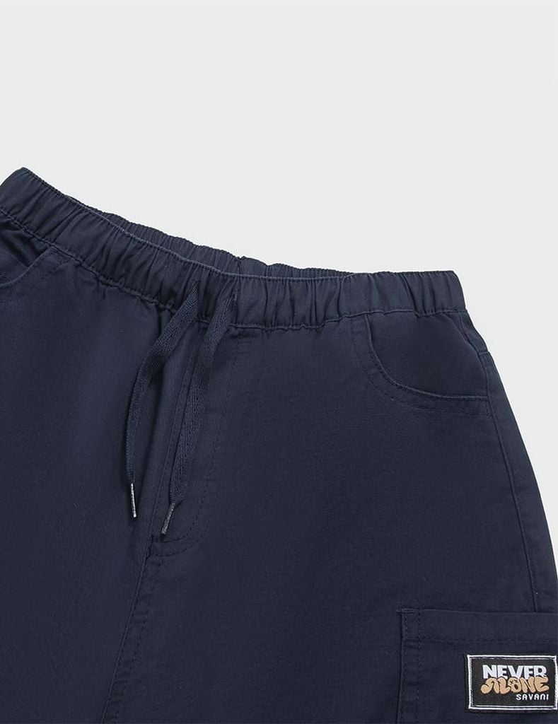 Quần short kaki bé trai cạp chun mác trang trí dọc quần