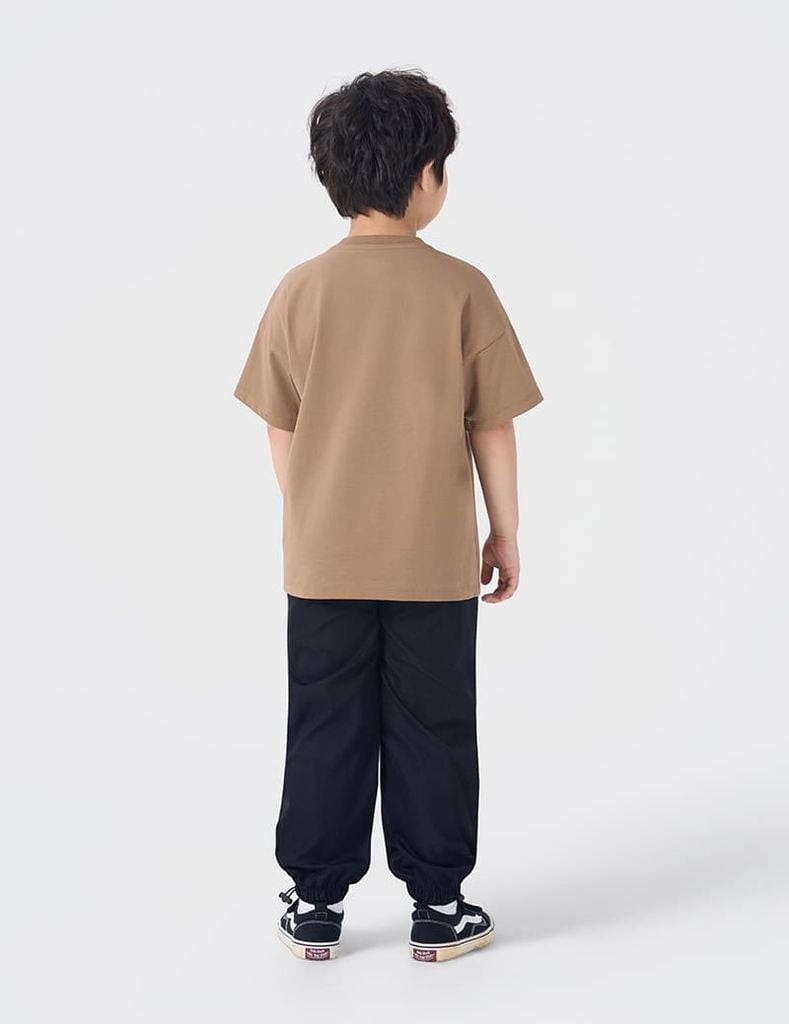 Áo thun cổ tròn trẻ em casual phối túi ốp