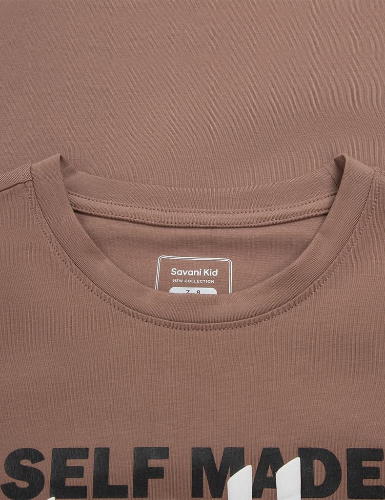 Áo t-shirt bé trai ngắn tay cổ tròn in hình trước ngực