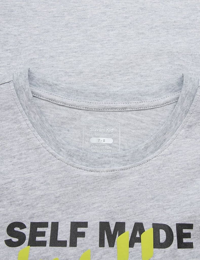 Áo t-shirt bé trai ngắn tay cổ tròn in hình trước ngực