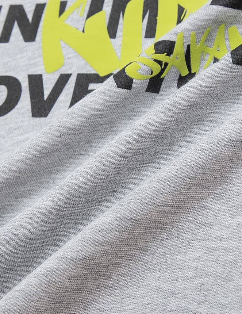 Áo t-shirt bé trai ngắn tay cổ tròn in hình trước ngực