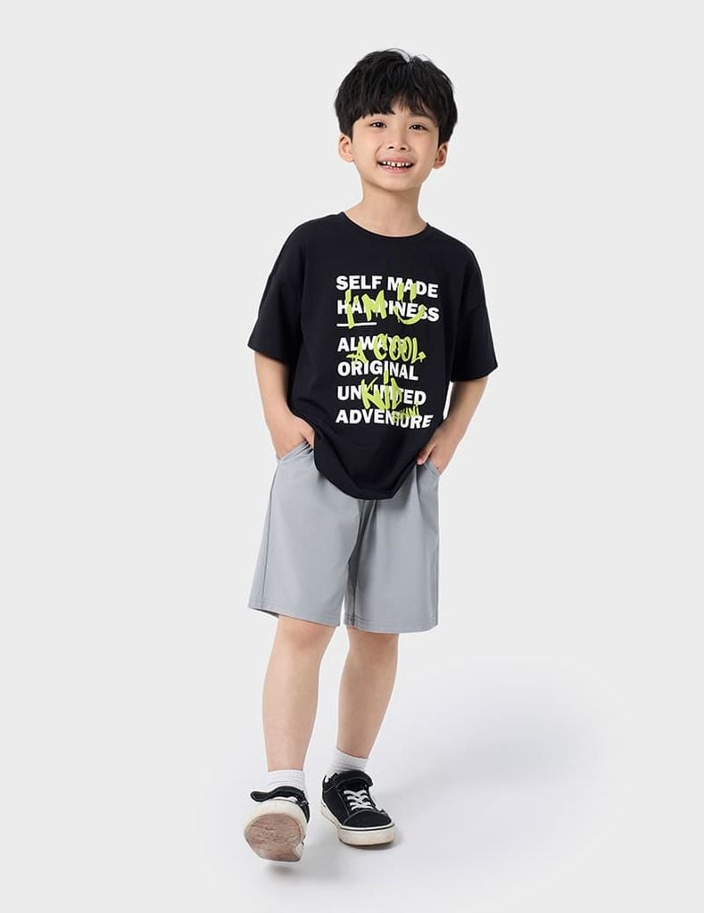Áo t-shirt bé trai ngắn tay cổ tròn in hình trước ngực