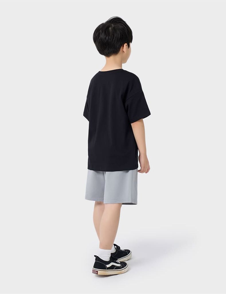 Áo t-shirt bé trai ngắn tay cổ tròn in hình trước ngực