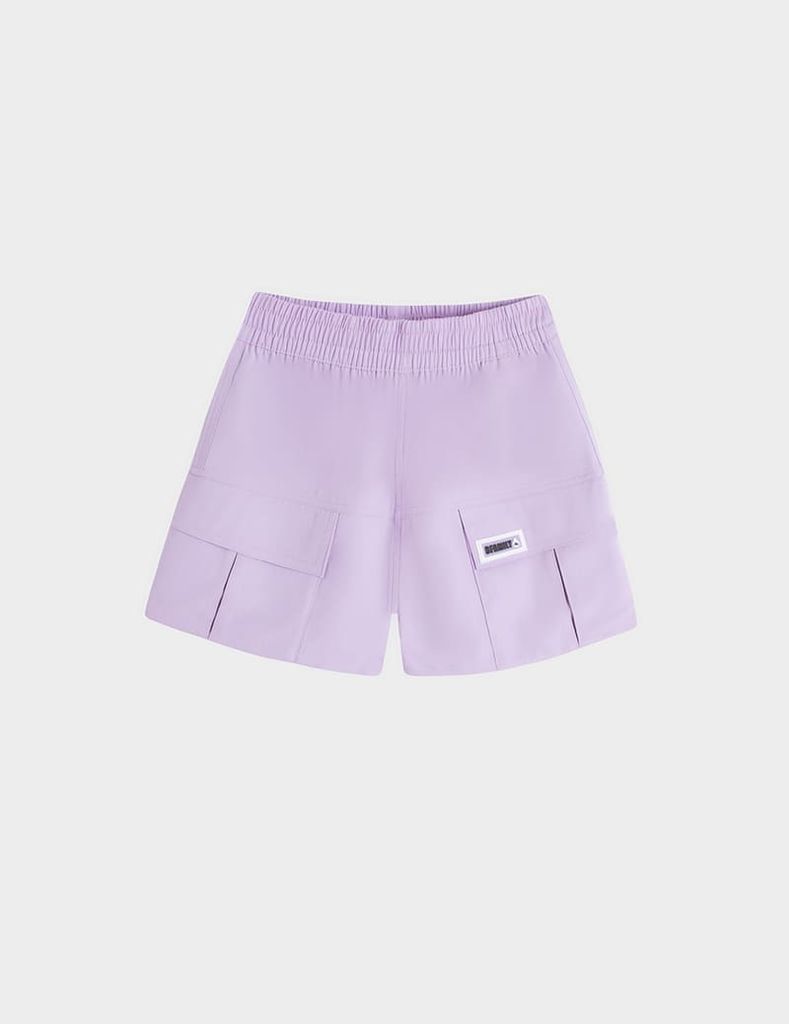 Quần short cạp chun bé gái mác trang trí