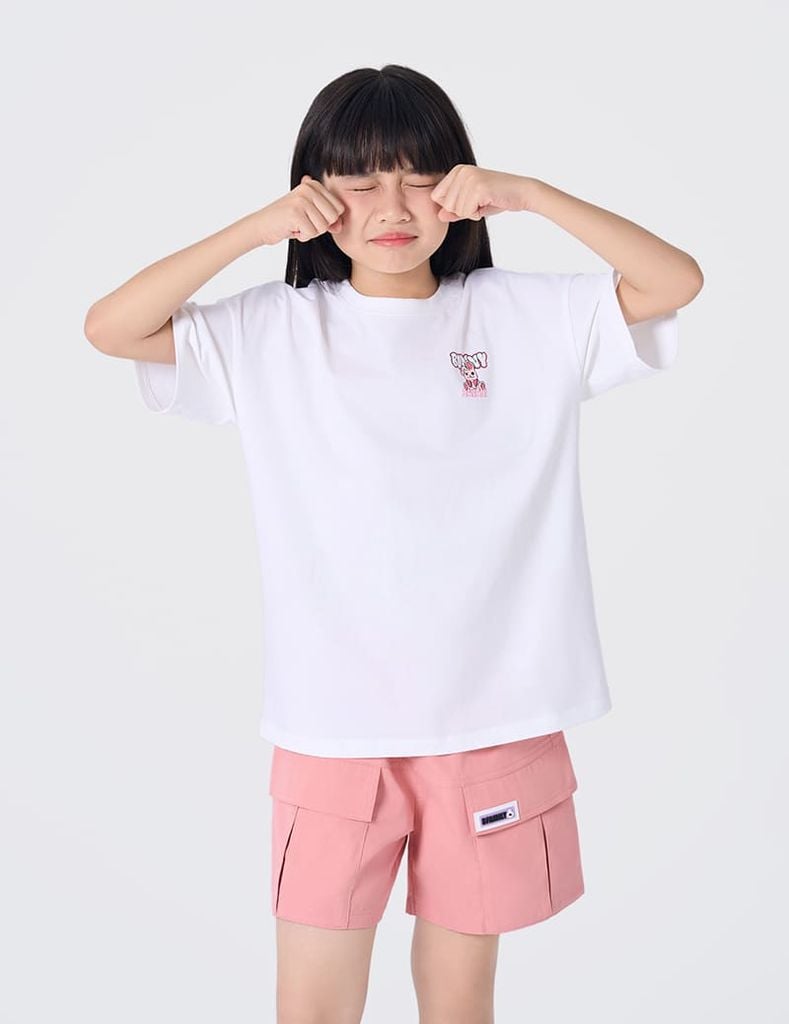 Áo T-shirt trẻ em cổ tròn hình in trước ngực