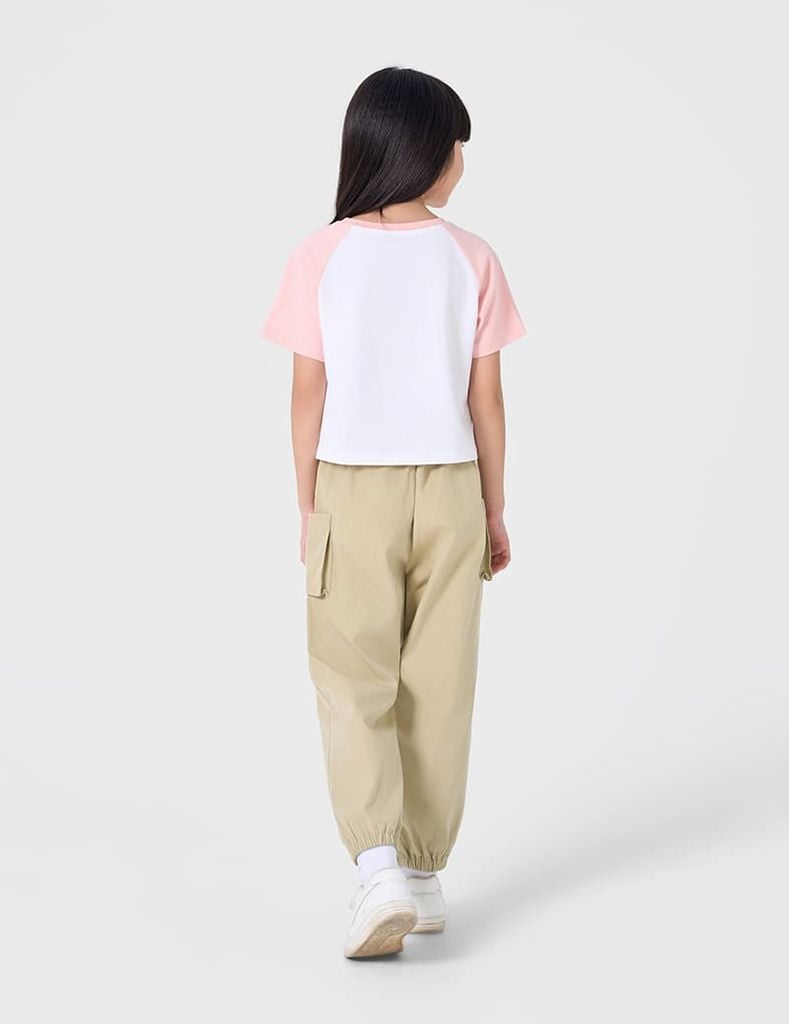 Áo phông trẻ em tay raglan in hình trước ngực