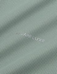 Áo thun polo nam thể thao cổ bo in logo ngực