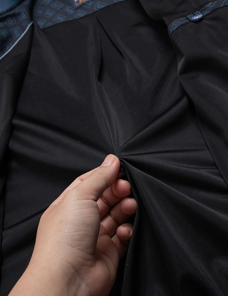 Áo khoác lót thường nam MAG026W4