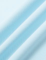 Áo phông có cổ nam mắt chim xẻ tà dáng ôm