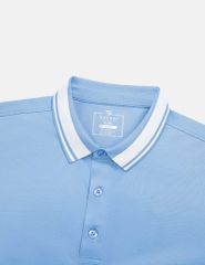 Áo phông có cổ nam mắt chim xẻ tà dáng ôm