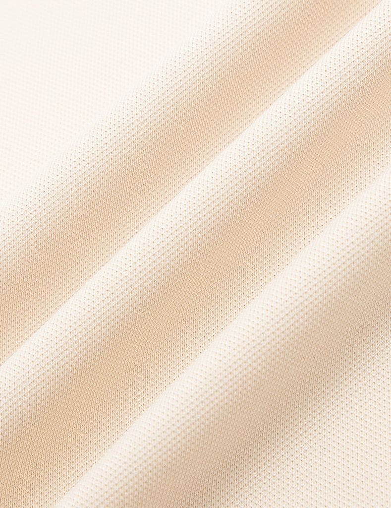 Áo phông có cổ nam mắt chim xẻ tà dáng ôm