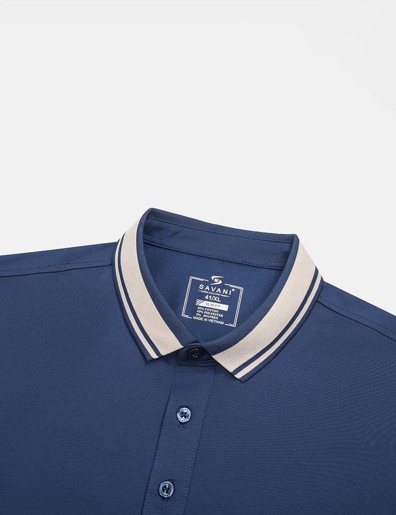 Áo phông có cổ nam mắt chim xẻ tà dáng ôm