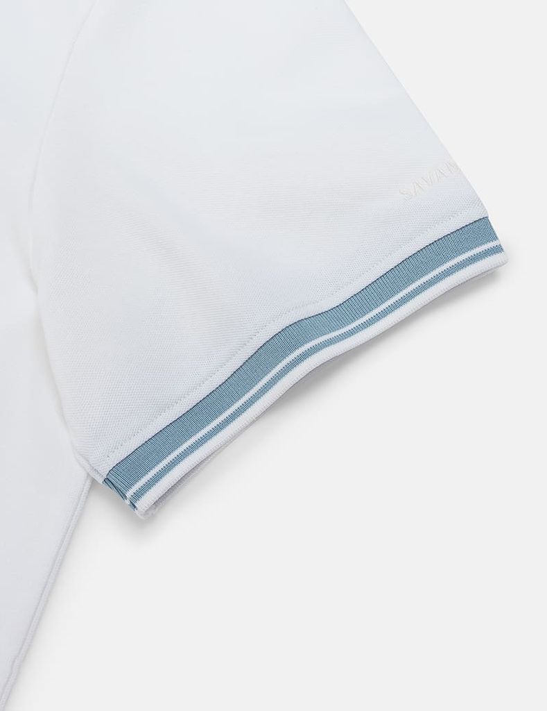 Áo phông có cổ nam mắt chim xẻ tà dáng ôm