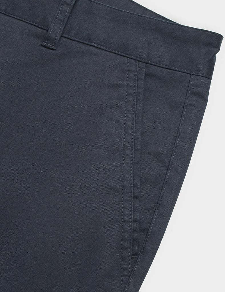 Quần khaki nam cạp thường dáng ôm vừa