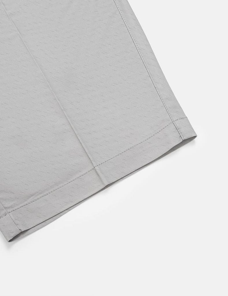 Quần short khaki nam cạp thường kẹp mác da