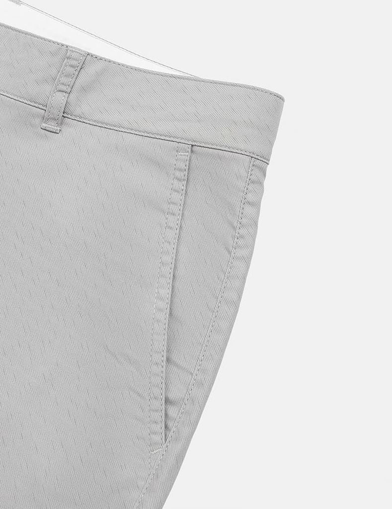 Quần short khaki nam cạp thường kẹp mác da