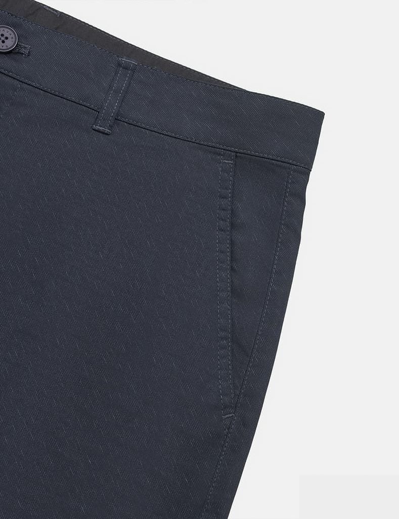 Quần short khaki nam cạp thường kẹp mác da