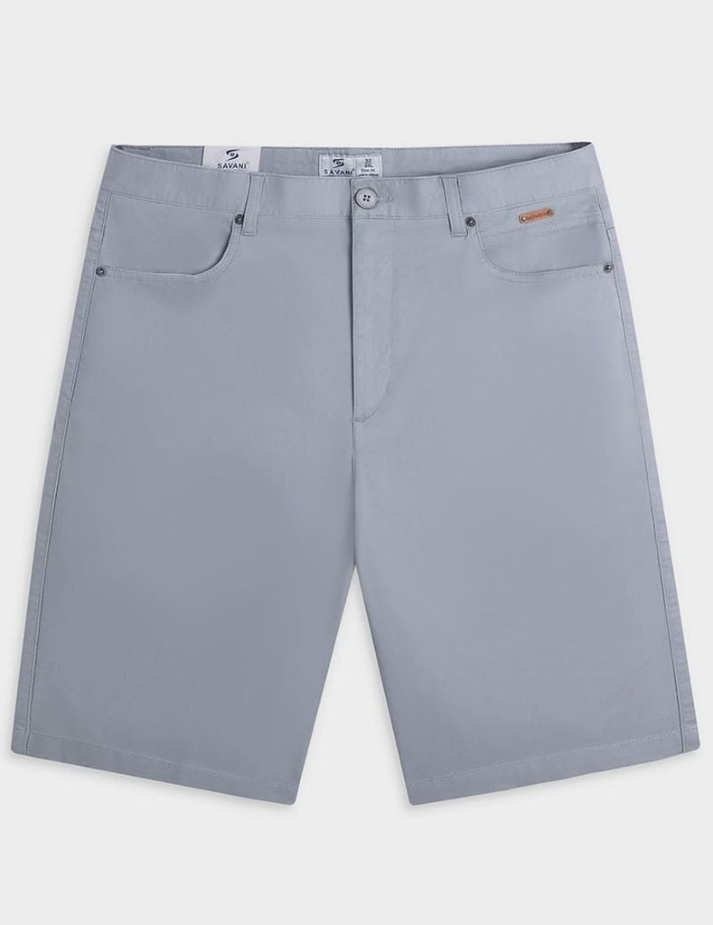 Quần short kaki nam cạp thường logo da gắn túi