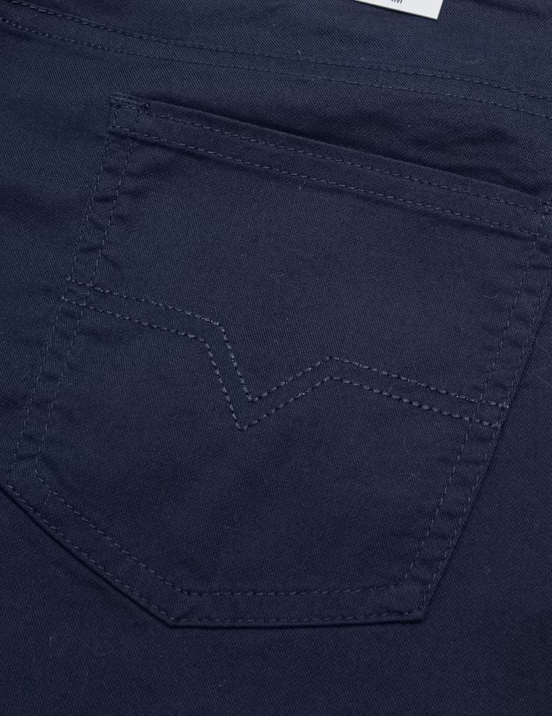 Quần short kaki nam cạp thường logo da gắn túi