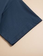 Áo T-shirt nam ngắn tay cổ tròn in trước ngực