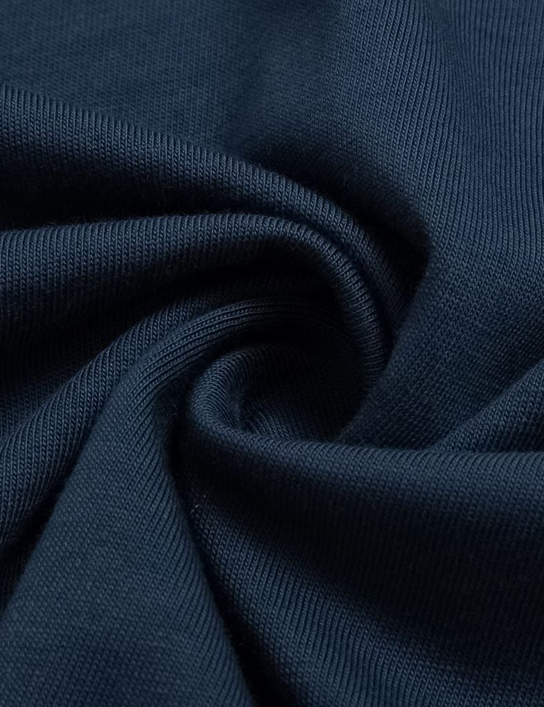 Áo T-shirt nam ngắn tay cổ tròn in trước ngực