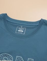 Áo T-shirt nam ngắn tay cổ tròn in trước ngực