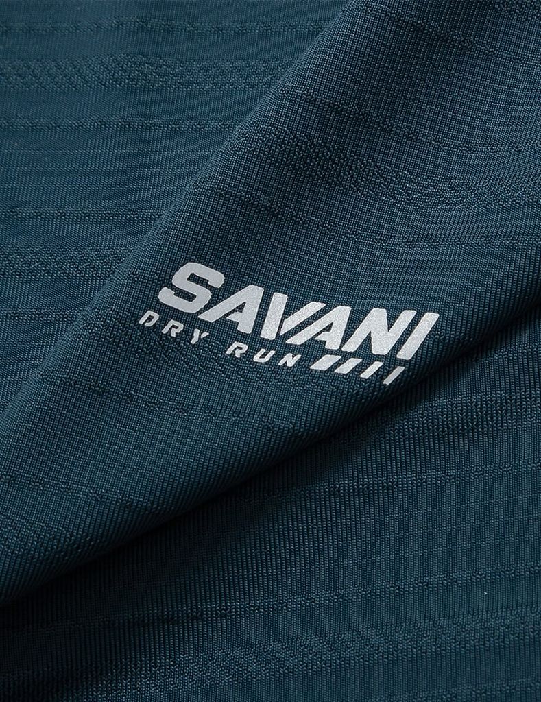 Áo t-shirt nam ngắn tay cổ tròn in logo ngực