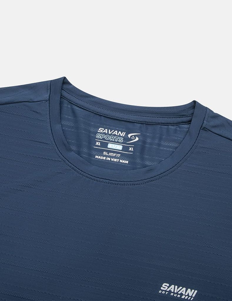 Áo t-shirt nam ngắn tay cổ tròn in logo ngực