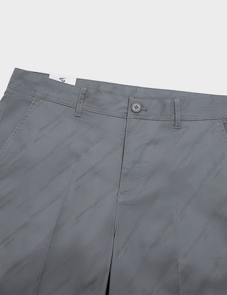 Quần short kaki nam cạp thường họa tiết xước chéo