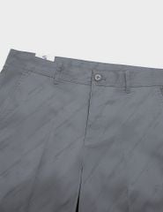 Quần short kaki nam cạp thường họa tiết xước chéo