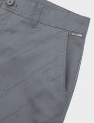 Quần short kaki nam cạp thường họa tiết xước chéo