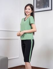 Bộ hè nữ cổ tim quần lửng phối line hai bên