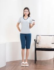 Bộ hè nữ cổ tim quần lửng phối line hai bên