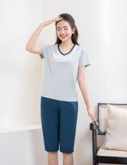 Bộ hè nữ cổ tim quần lửng phối line hai bên