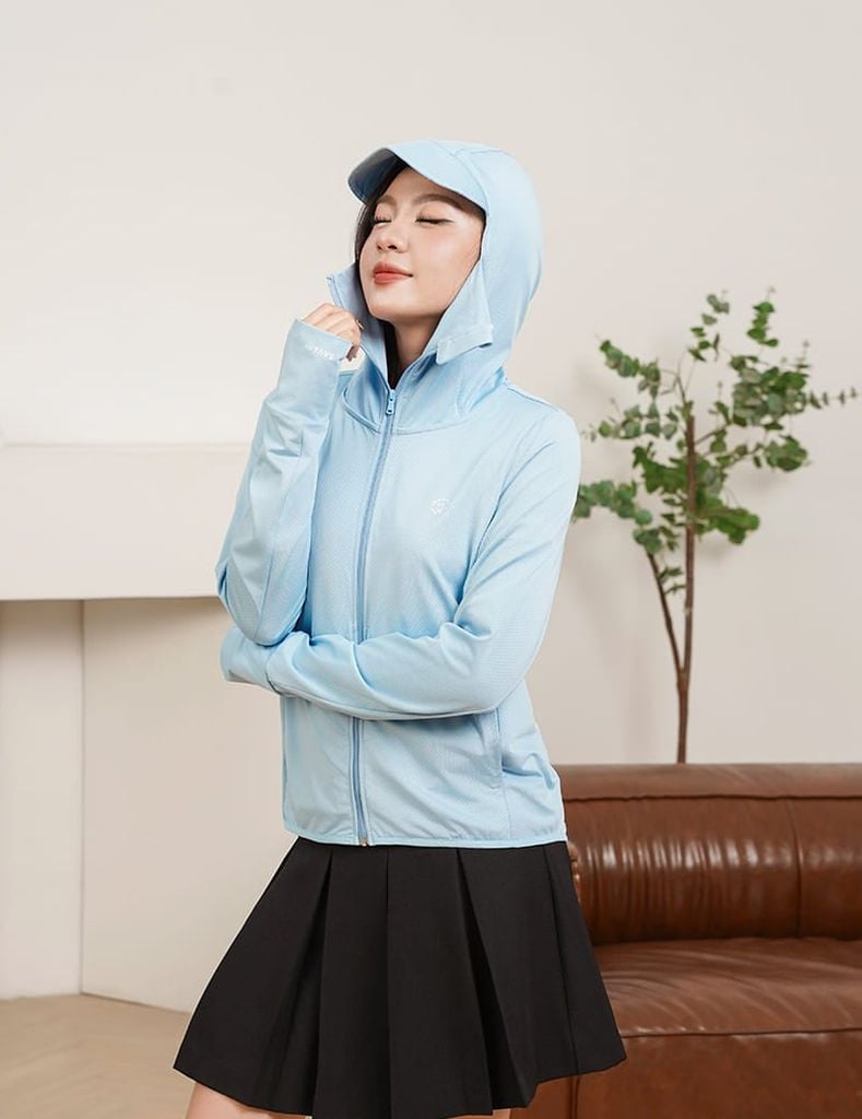 Áo chống nắng nữ chống UV có mũ ép đề can phản quang ngực