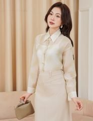 Áo sơ mi dài tay nữ in loang phối áo hai dây trắng