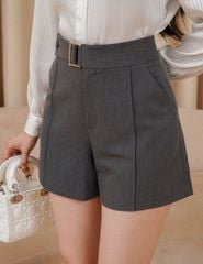 Quần short công sở nữ cạp cài khuy túi chéo can dọc thân