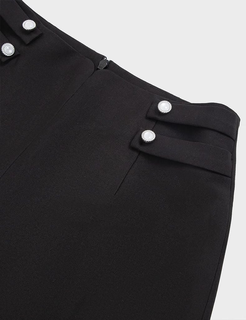 Quần short âu nữ cạp liền trang trí cúc hai bên