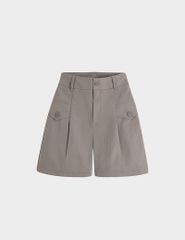Quần short khaki nữ nắp túi đính khuy trang trí