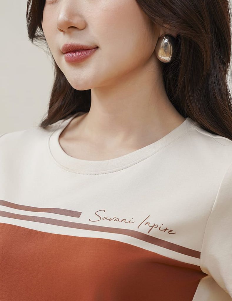 Áo T-shirt nữ ngắn tay cổ tròn phối thân trước kẻ ngang