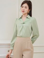 Quần âu nữ ống rộng cạp thân trước may can chữ V