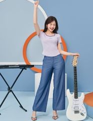 Áo thun gân nữ cổ bo vải phối hình thêu trước ngực