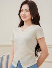 Áo thun gân ngắn tay nữ cổ V cúc bọc vải chính