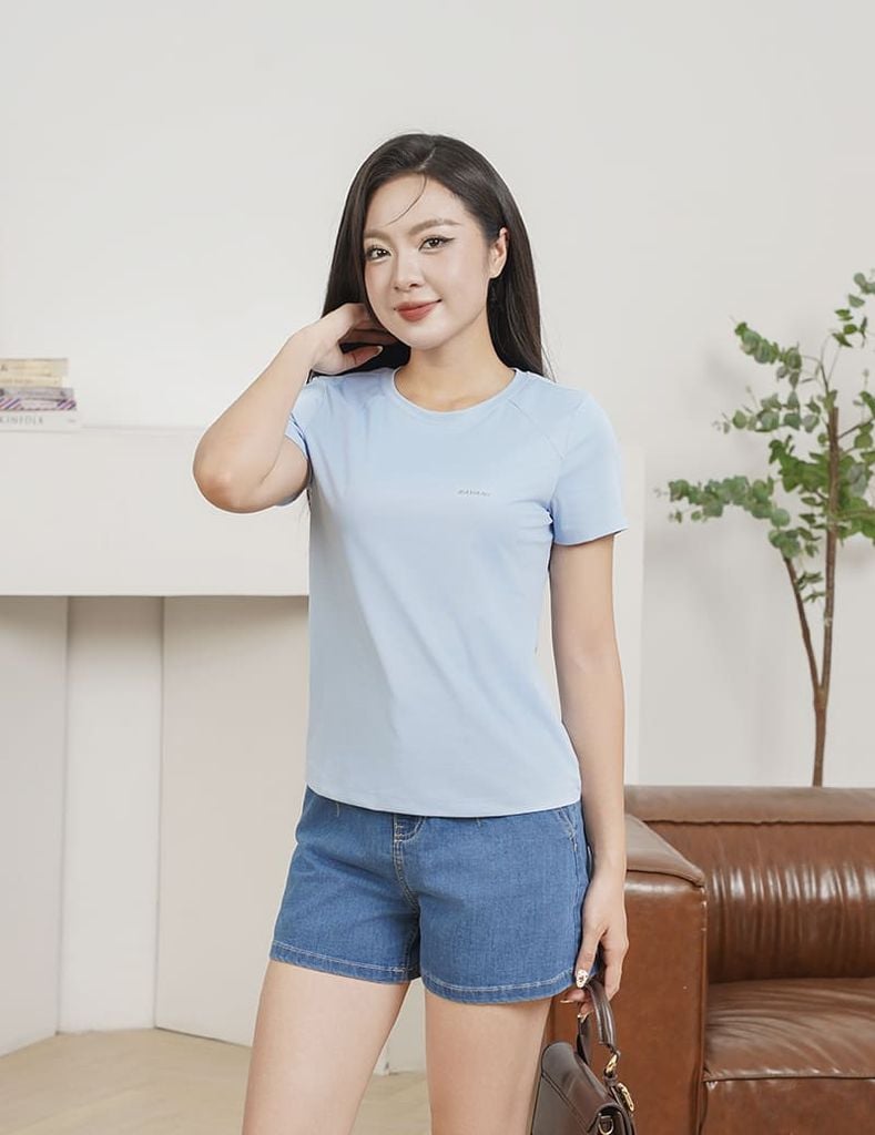 Áo thun nữ ngắn tay cổ tròn dáng ôm