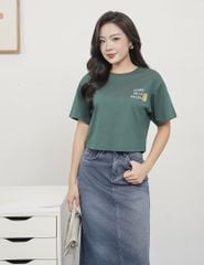 Áo T-shirt nữ croptop cổ bo rib hình in trước ngực