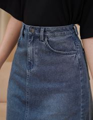 Chân váy jean dáng dài xẻ sau