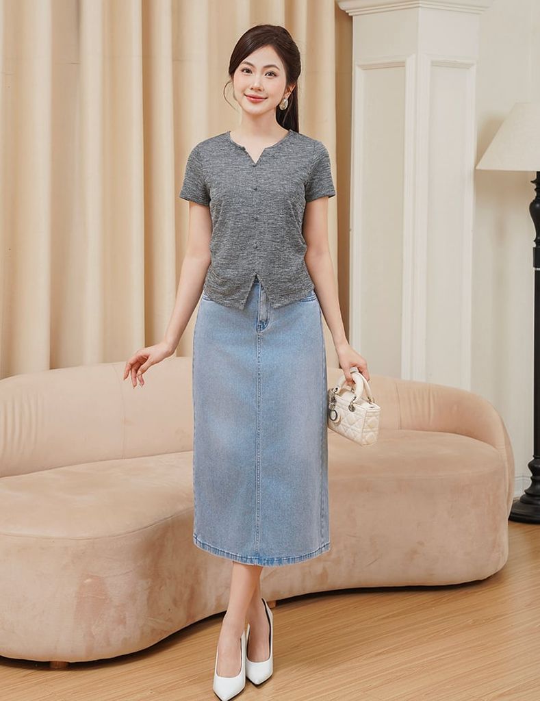 Chân váy jean dáng dài xẻ sau