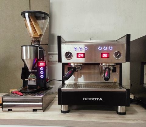 Máy pha hai vòi giá rẻ biên hoà (ROBOTA 2group 0965048381)